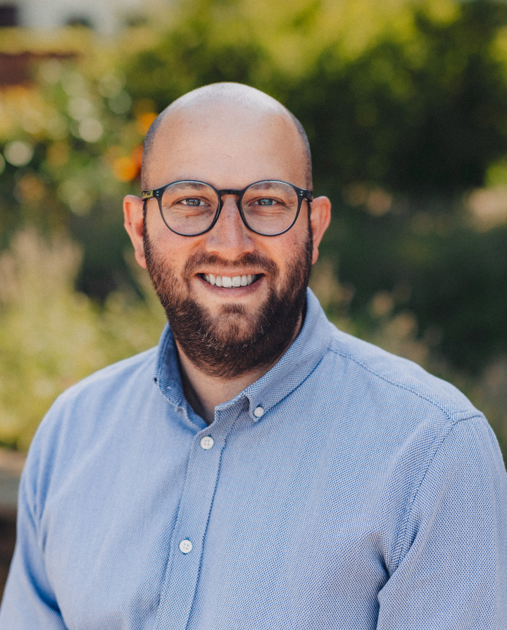 Porträtbild von Julien Heinrich